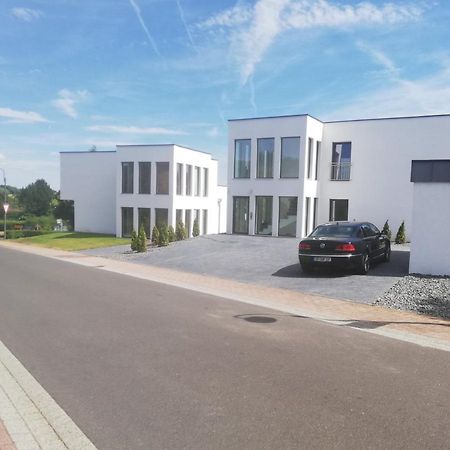 Eifel24, Neues Und Barrierefreies Appartement Mit Terrasse Schwirzheim ภายนอก รูปภาพ